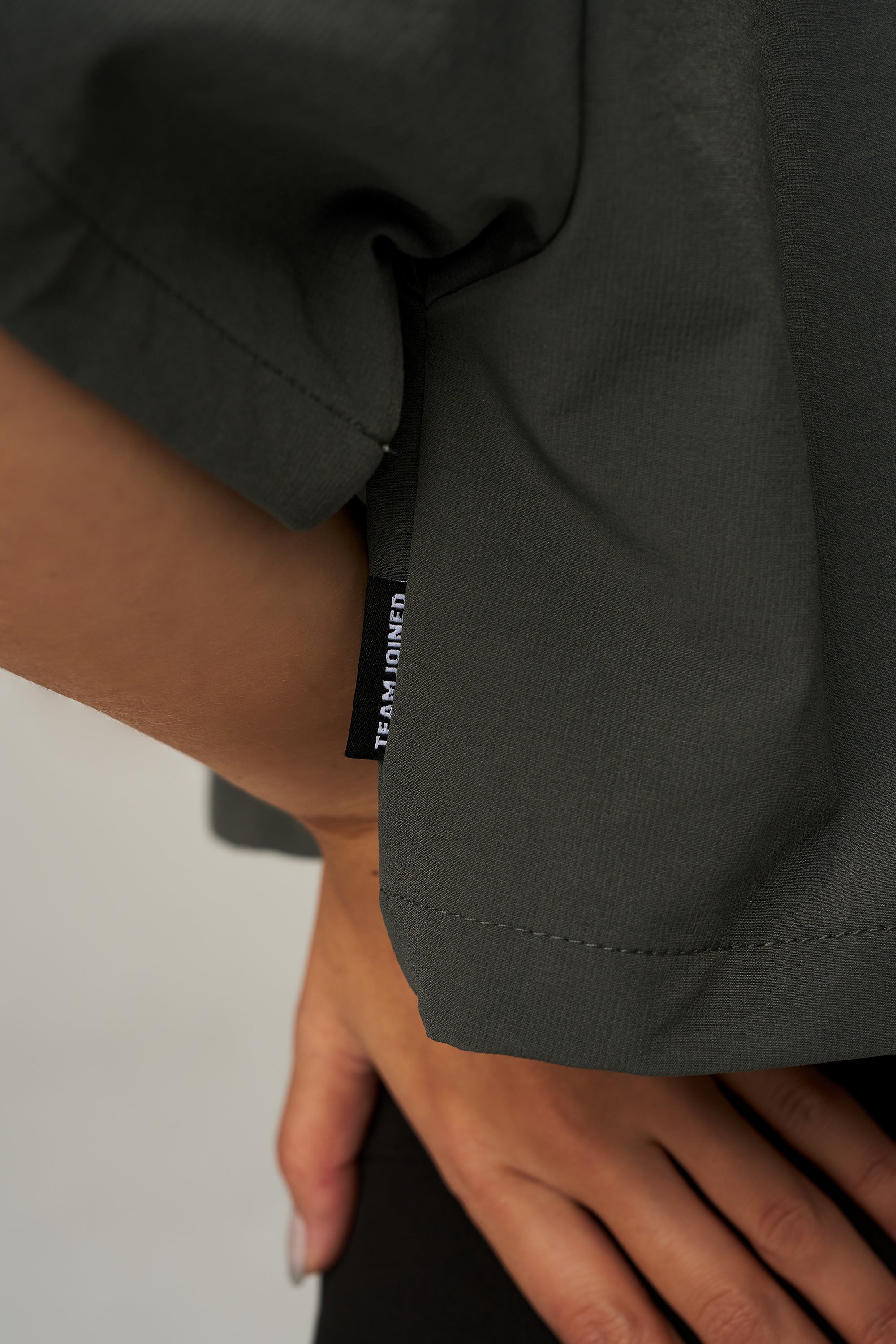 color_Dark Gray