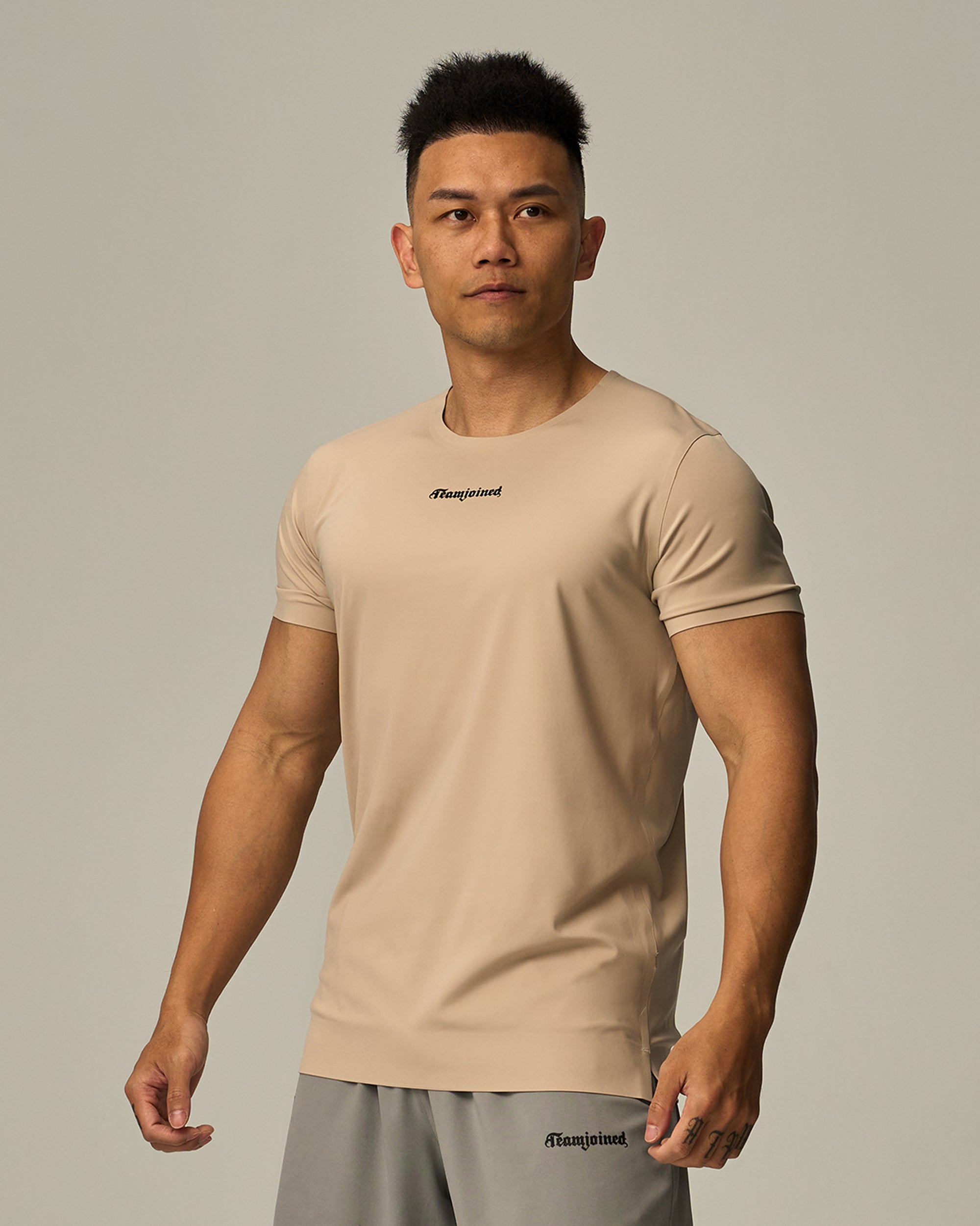 color_Light Khaki