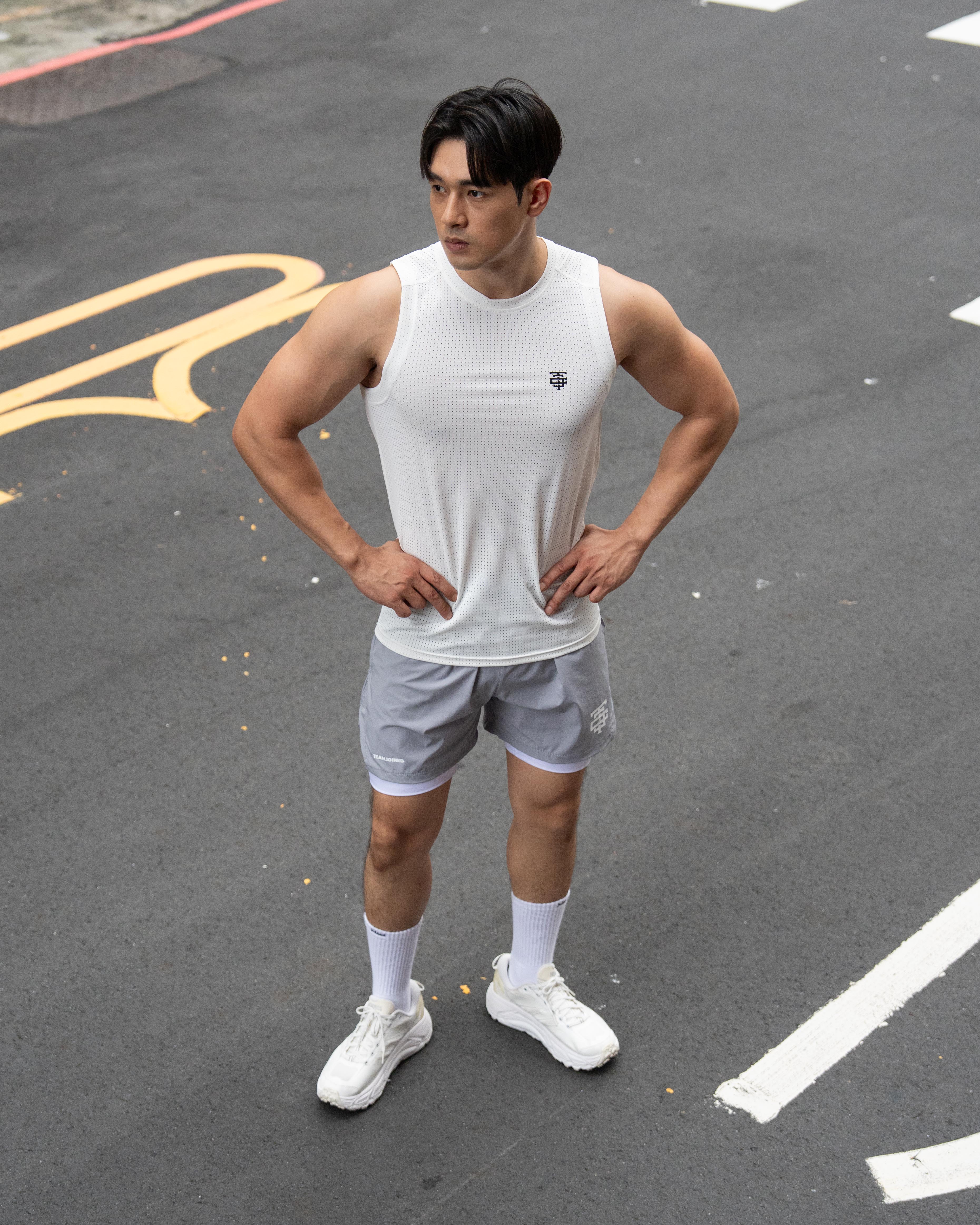 color_White