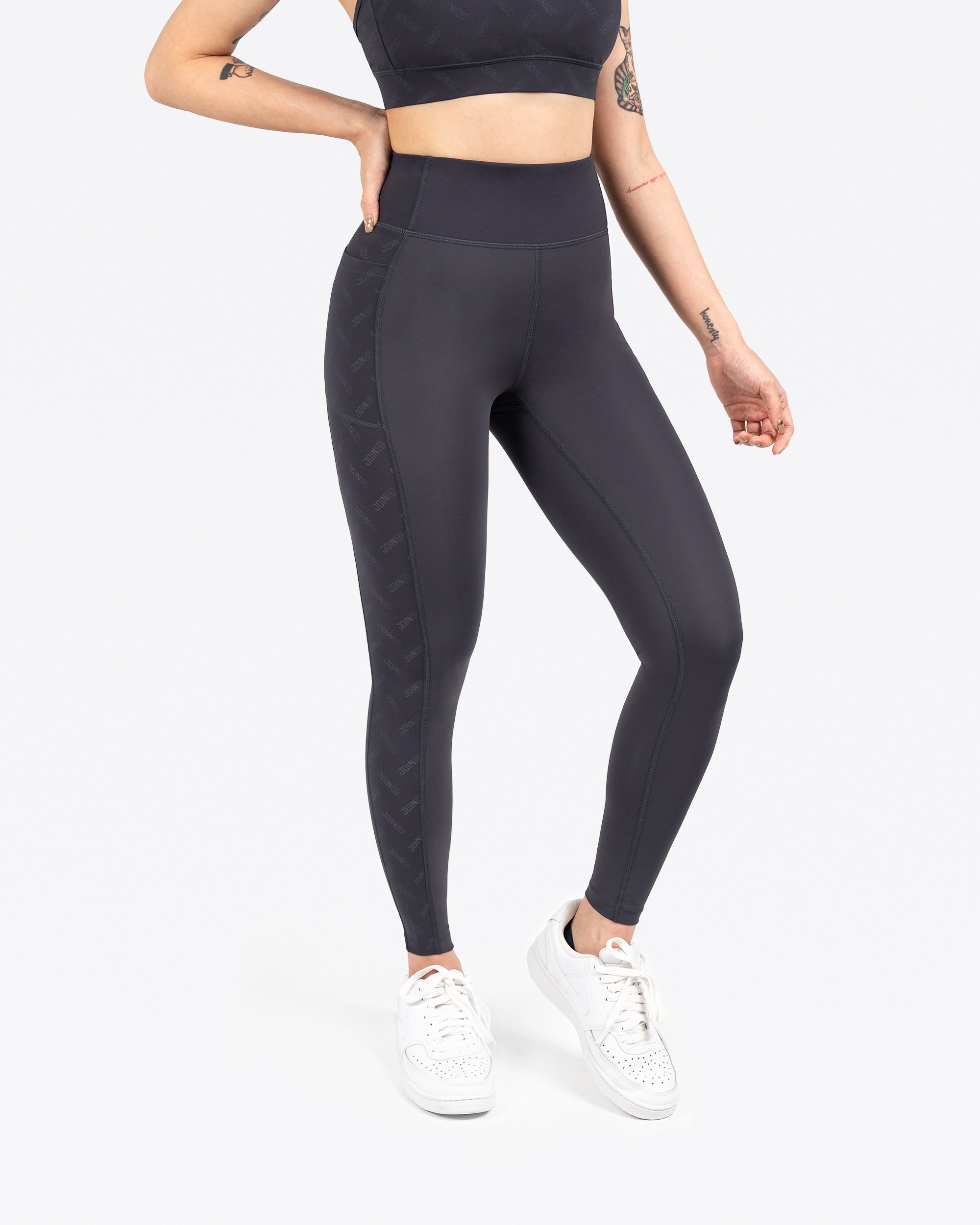 color_dark gray